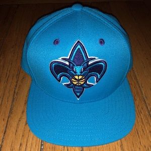 Charlotte Hornets SnapBack hat